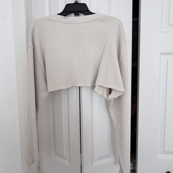 JOAH BROWN Cropped Crew Neck Sweatshirt | Dune or Dove | One Size - Picture 3 of 6
